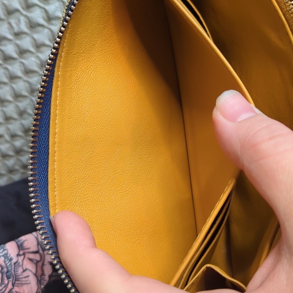 ✨ Louis Vuitton Monogram Denim Zippy - Picture 13 of 16